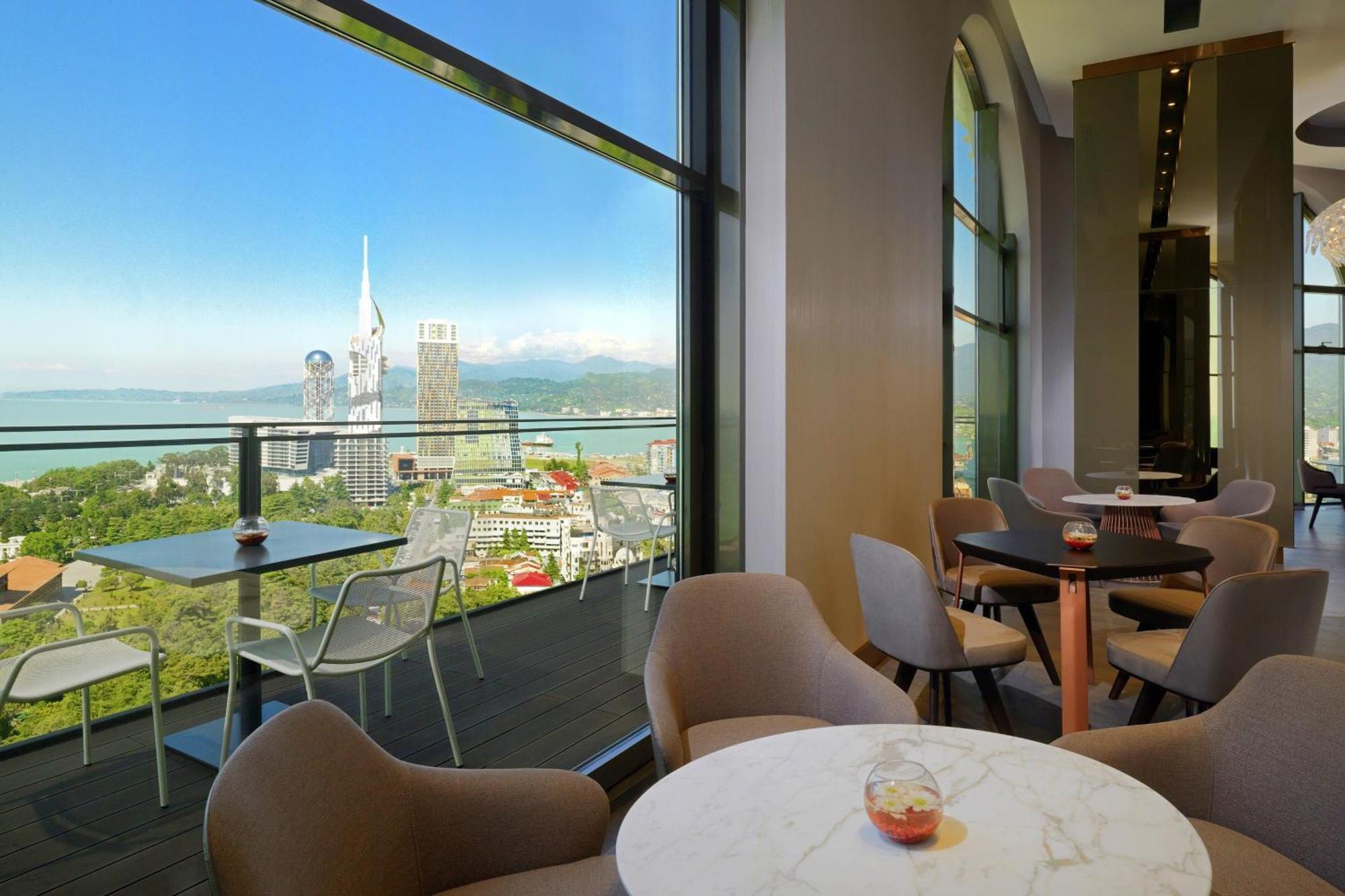 Sheraton Batumi Hotel Εξωτερικό φωτογραφία View from the Sky Bar