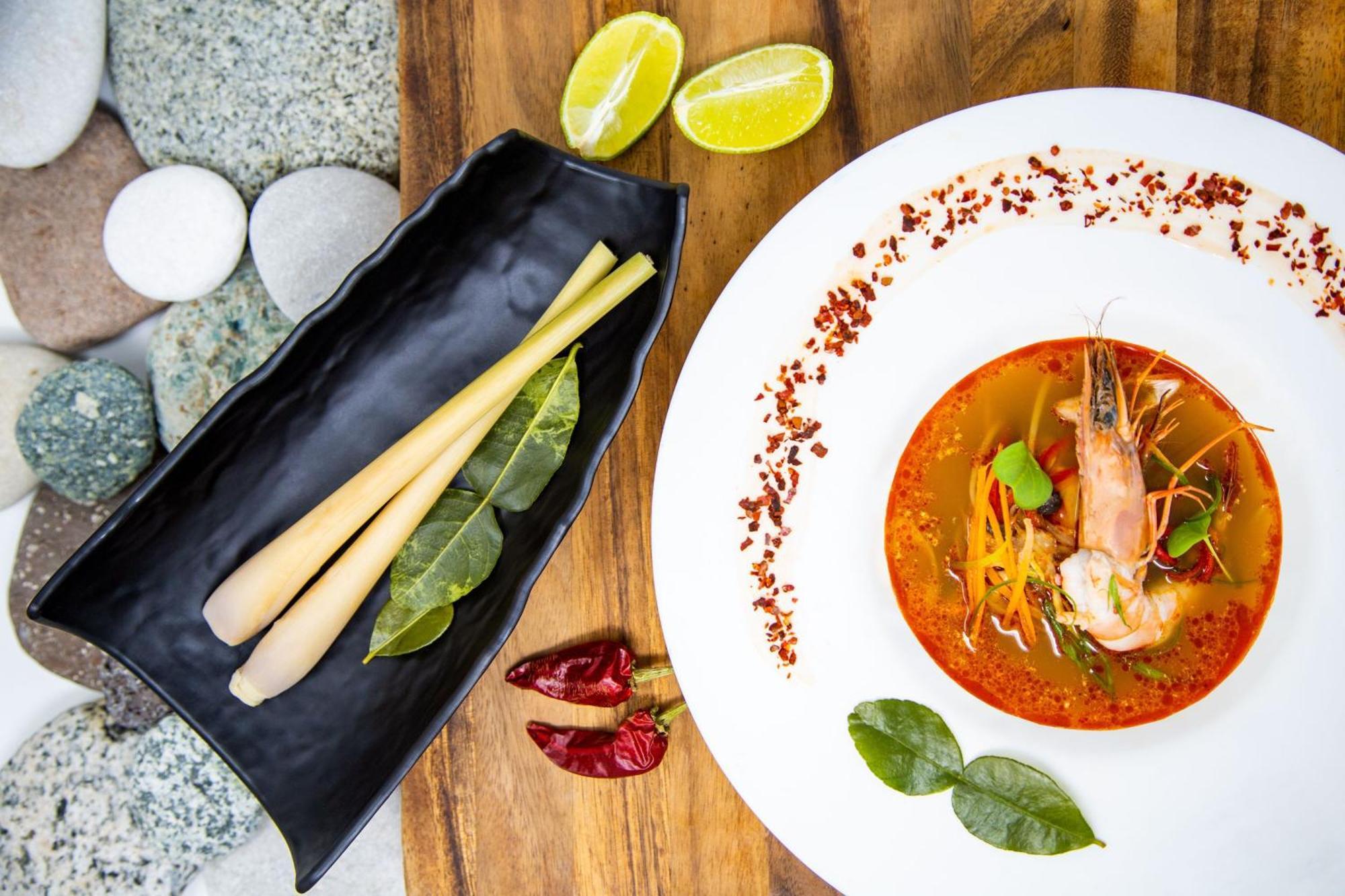 Sheraton Batumi Hotel Εξωτερικό φωτογραφία Tom yum kung